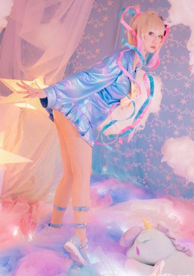 网游之美女同居